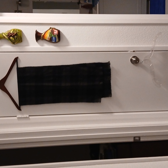 Men's Scarf - Picture 1 of 3